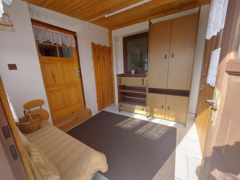 Villa Dum Nedaleko Resovskych Vodopadu Tvrdkov Esterno foto